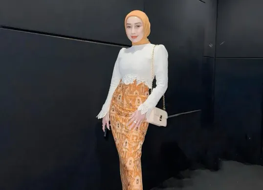 Netty Ratna Wulan tengah menjadi perbincangan usai viral dikaitkan dengan dr Reza Gladys. (Sumber: Instagram/@rezagladys)