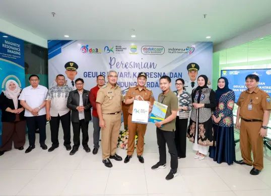 Wali Kota Bandung, Muhammad Farhan, saat meresmikan Gerai Geulis Kiwari di RSUD Bandung Kiwari, Selasa, 4 Maret 2025. (Sumber: Dok. Diskominfo Kota Bandung)