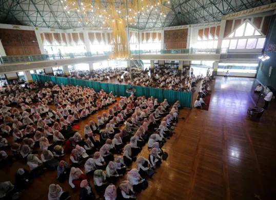 Pembinaan Kerohanian Pemkot Bandung di Masjid Al Ukhuwah, Rabu 5 Maret 2025, diikuti ratusan ASN. (Sumber: Dok. Diskominfo Kota Bandung)