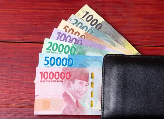Ilustrasi - Insentif guru honorer kini Rp2,1 juta/tahun dengan sistem otomatis. Simak cara cek penerima di Info GTK dan syarat aktivasi rekening. (Sumber: Freepik)