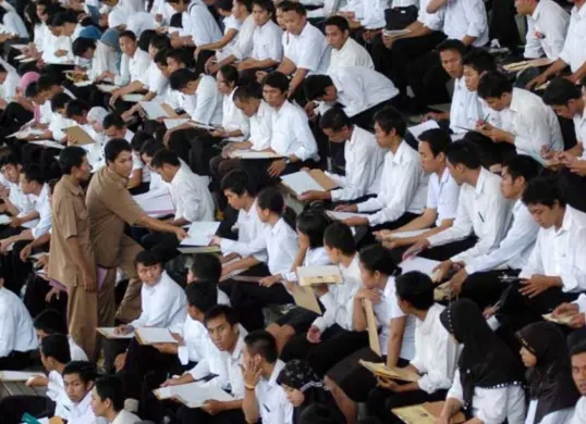 Lulusan SMA/SMK bisa dapat gaji Rp10 juta di CPNS 2025! Ini formasi terbaik dengan gaji tertinggi beserta instansi penempatannya. (Sumber: menpan.go.id)