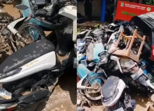 Tumpukan motor korban banjir Bekasi dipenuhi lumpur dan terseret arus banjir yang terjadi beberapa hari lalu. (Sumber: Capture Instagram @nyinyir_update_official)