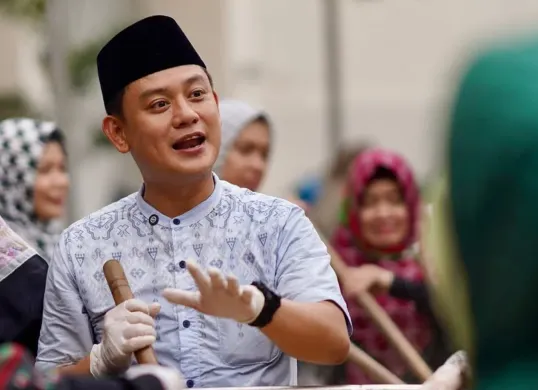 Bobon Santoso resmi mualaf, memeluk agama Islam. (Sumber: Instagram/@bobonsantoso)