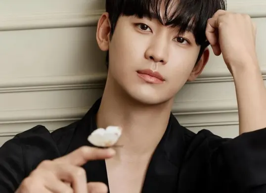 Mengungkap Profil Kim Soo Hyun dan Isu Asmara dengan Mendiang Kim Sae Ron. (Sumber: Pinterest/パプリカダンス)
