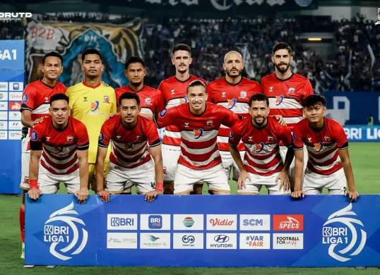 Demi bisa bersaing di kompetisi Liga 1 2025-2026 musim depan, manajemen Madura United langsung gerak cepat dengan mengikat pemain berdarah Indonesia. (Sumber: Instagram @maduraunited.fc)