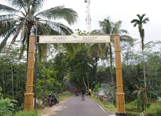Telkom bantu pengembangan Desa Wisata di wilayah Desa Kramat, Purbalingga, Jawa Tengah. (Sumber: Dok. Telkom)