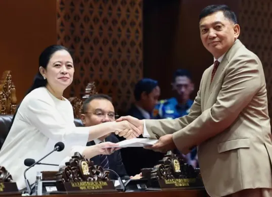 Rekam jejak Sjafrie Sjamsoeddin yang rangkap jabatan sebagai Menhan dan Menko Polkam Ad Interim (Sumber: Instagram Sjafrie Sjamsoeddin)