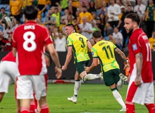 Timnas Indonesia dibantai Australia 1-5 dalam Kualifikasi Piala Dunia 2026. (Sumber: X/@Socceroos)