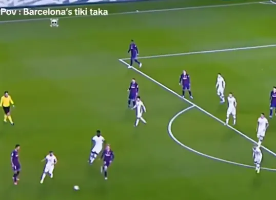 Tiki-taka Barcelona (Sumber: @footballfans)