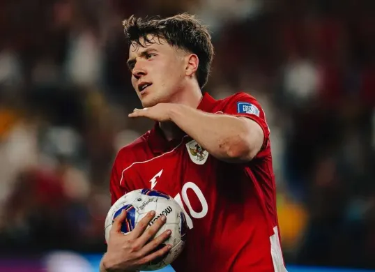 Pemain Timnas Indonesia Ole Romeny saat berhasil mencetak gol ke gawang Australia dalam laga Kualifikasi Piala Dunia 2026, Kamis 20 Maret 2025. (Sumber: Instagram/oleromeny)