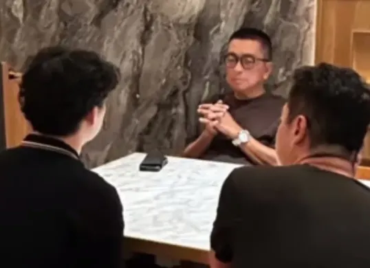 Helmy Yahya meminta Willie Salim untuk menyampaikan permohonan maaf ke masyarakat Palembang. (Sumber: Instagram/@helmyyahya)