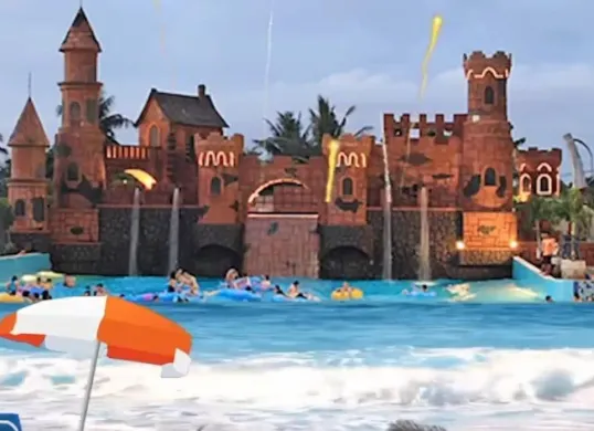Ilustrasi. Rekomendasi waterpark terbaik dengan wahana terseru di Jabodetabek yang bisa jadi alternatif libur Lebaran bersama keluarga. (Sumber: Instagram/oceanparkbsd)