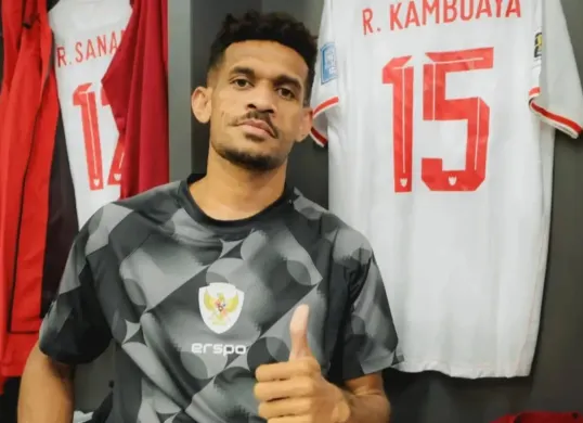 Setahun hangatkan bangku cadangan, Ricky Kambuaya berhasil comeback bersama timnas Indonesia. (Sumber: X/ Officialkjti)