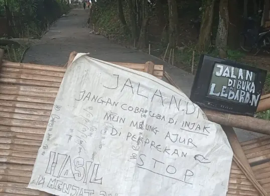 Ruas jalan hasil swadaya masyarakat di Kampung Sabrang Pasir, Desa Citeras, Kecamatan Rangkasbitung, Kabupaten Lebak. (Sumber: Dok. Warga)