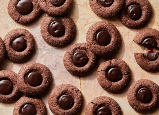 Resep thumbprint cookies cokelat khas swedia (Sumber: Pinterest/whatsgabycookin)