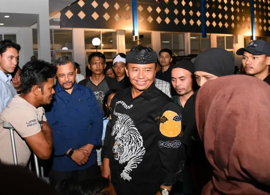 Sekda Jabar Herman Suryatman saat bertemu peserta program penanganan PPKS. (Sumber: Dok. Humas Pemprov Jabar)