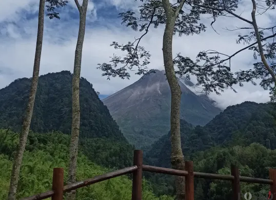 Salah satu destinasi wisata alam di Yogyakarta yang bisa dikunjungi saat libur lebaran. (Sumber: Poskota/Kamila Sayara Avicena)