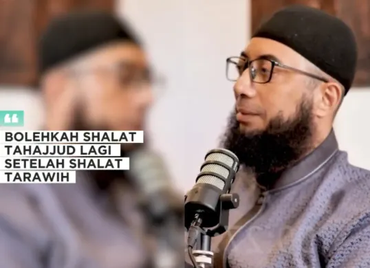 Ustadz Khalid Basalamah menjelaskan mengenai hukum salat tahajud setelah tarawih pada bulan Ramadhan. (Sumber: X/UstadzKhalidBasalamah)