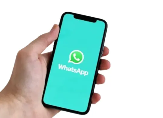 Berikut ini cara untuk bikin polling di grup WhatsApp. (Sumber: Pexels/Anton)