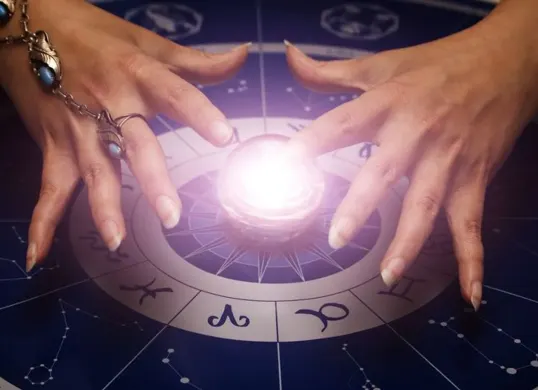 Ilustrasi ramalan zodiak besok. (Sumber: Pinterest)