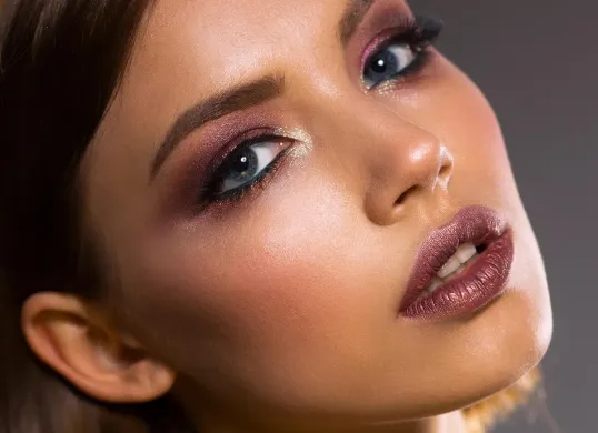 Tampil lebih muda dan percaya diri dengan mudah dan alami. (Sumber: Pixabay/Irina Gromovataya)