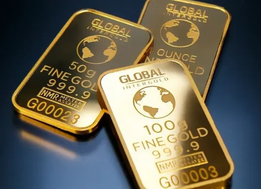 Capai rekor harga tertinggi emas Antam seharga Rp1.836.000 juta per gram hari ini Kamis 3 April 2025. (Ilustrasi emas batangan)