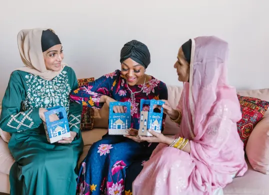 Ilustrasi merayakan Hari Raya Idul Fitri bersama keluarga (Sumber: Pexels/RDNE Stock project)