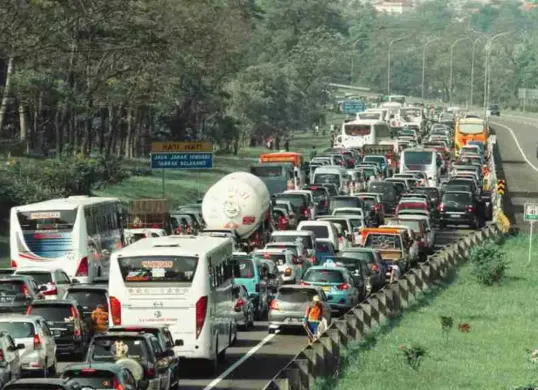 Ilustrasi volume kendaraan puncak mudik Lebaran 2025. (Sumber: Astra Otoshop)