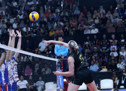 Hasil final four Proliga 2025 Jakarta Popsivo Polwan vs Jakarta Pertamina Enduro. (Sumber: Humas Proliga)