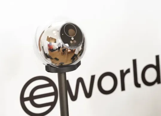 Apa itu World App dan Worldcoin? Kenapa Kominfo blokir layanan ini? Temukan jawabannya beserta bahaya pengumpulan data biometrik di sini! (Sumber: Dok/Worldcoin)