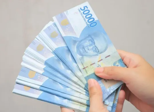 Pengambilan dana bansos dapat diwakilkan dengan prosedur berbeda. (Sumber: Pinterest)