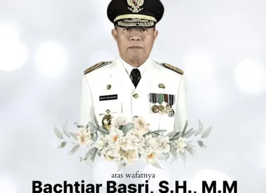 Kabar duka, Mantan Wakil Gubernur Lampung, H. Bachtiar Basri, wafat akibat serangan jantung di RSUD Abdul Moeloek. (Sumber: Dok Istimewa)