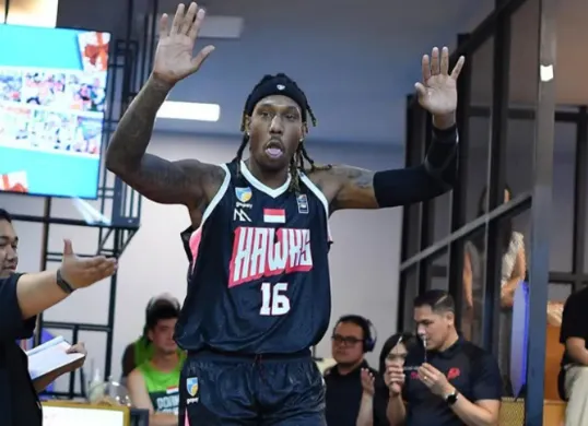 Pebasket Tangerang Hawks Jarred Shaw diblacklist IBL usai tertangkap bawa permen ganja. (Sumber: Instagram/@slimnojim16_)