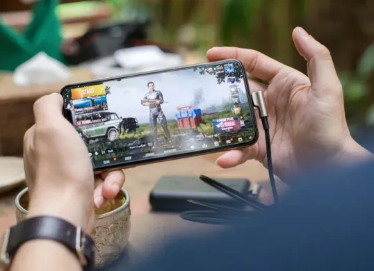 Dampak buruk kecanduan game online. (Sumber: Pinterest)