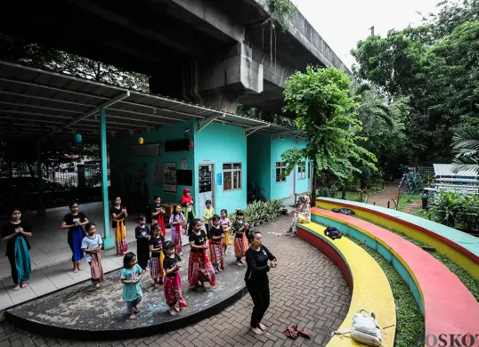 Pelatihan Tari Gratis di RPTRA Karang Anyar