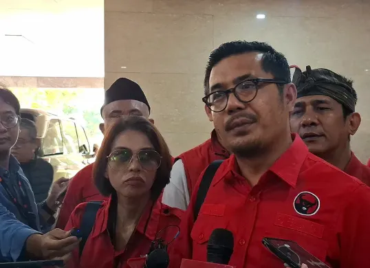 Kader PDIP, Wiradarma Harefa saat ditemui di Gedung Bareskrim Polri, Jakarta Selatan, Selasa, 27 Mei 2025. (Sumber: POSKOTA | Foto: Ali Mansur)