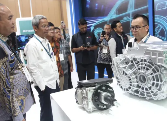 Bosch menampilkan inovasi mobilitas cerdas di Mobility Live Indonesia 2025 termasuk teknologi ADAS dan eAxle. (Sumber: Bosch)