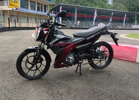 Suzuki Satria Pro ditargetkan mampu terjual hingga 1.000 unit per bulan. (Sumber: Poskota/Erwan Hartawan)