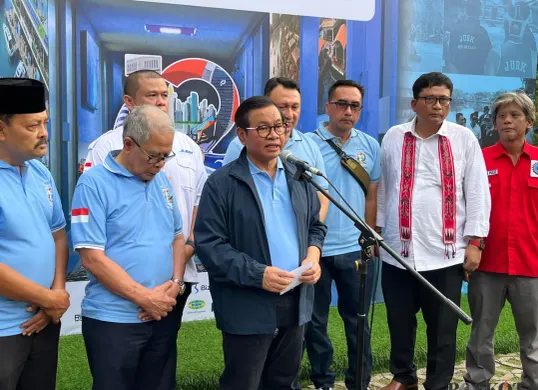 ‎Gubernur Jakarta, Pramono Anung, di Kantor Wali Kota Jakarta Utara, Sabtu, 15 November 2025. (Sumber: POSKOTA | Foto: M Tegar Jihad)