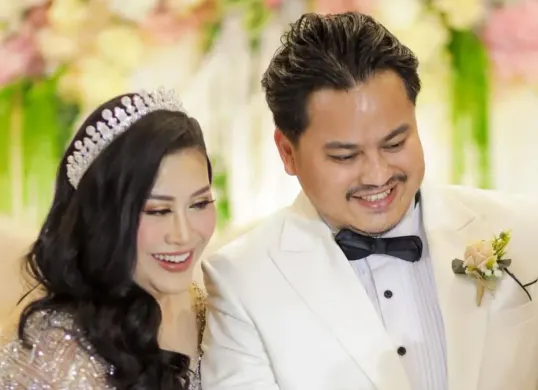 Boiyen dan Rully (Sumber: Instagram/@boiyenpesek)