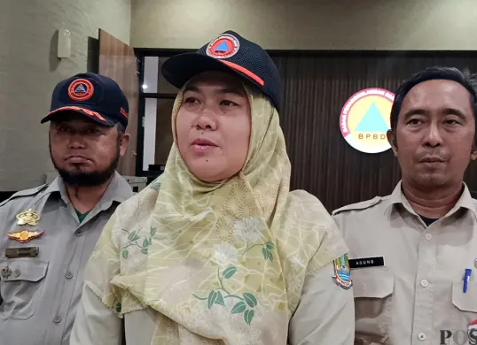 Sekretaris BPBD Kota Bekasi, Dewi Sartika. (Sumber: POSKOTA | Foto: Nurpini Aulia Rapika)