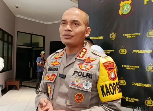 Kapolres Metro Bekasi, Kombes Pol Mustofa pastikan pihaknya sudah memeriksa enam orang saksi dalam kasus dugaan penganiayaan dan pengeroyokan oleh anggota DPRD Kabupaten Bekasi berinisial NY. (Sumber: Poskota/Nurpini Aulia Rapika)