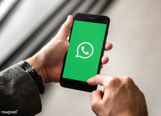 Dapat kode OTP tak dikenal? Awas akun WhatsApp kamu bisa disadap dari jarak jauh. (Sumber: Pinterest)