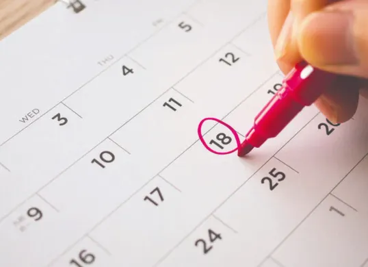 jadwal libur sekolah 2026, khususnya berkaitan dengan awal bulan Ramadhan dan Hari Raya Idul Fitri. (Sumber: Pinterest)