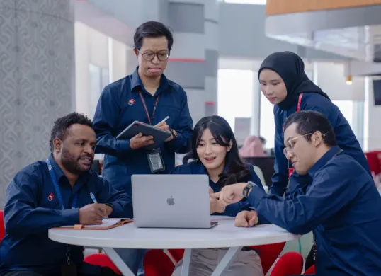 Ilustrasi - Telkom kembali meraih pengakuan internasional dengan masuk daftar Forbes World’s Best Employers 2025. (Sumber: Corporate Communication PT Telkom Indonesia (Persero) Tbk)