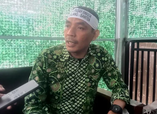 Koordinator aksi demo guru madrasah tingkat nasional, Fahru Rizal. (Sumber: POSKOTA | Foto: Samsul Fatoni)