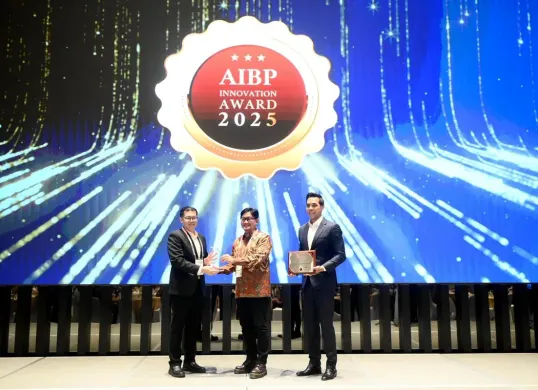 Layanan digital bagi pelaku UMKM milik bank bersandi saham BMRI Ini dinobatkan sebagai Best Transformation Project for Open Category in Indonesia dalam ajang Enterprise Innovation Awards 2025. (Sumber: Dok. Bank Mandiri)