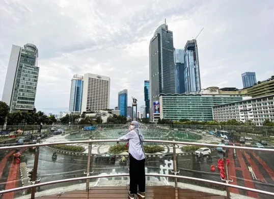 Anjungan Pandang Bundaran HI, spot foto Instagrammable di Jakarta. (Sumber: Instagram/@choechy)