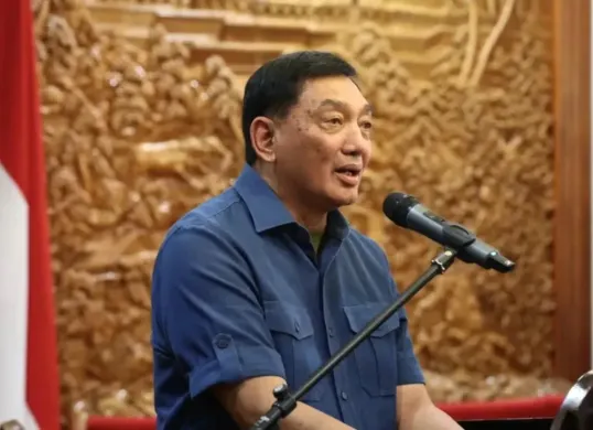 Profil Menhan Sjafrie Sjamsoeddin yang ditunjuk jadi Menko Polkam Ad Interim. (Sumber: Instagram/@kemhanri)