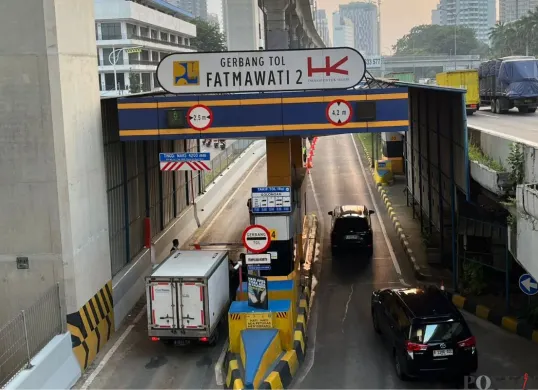 Situasi Gerbang Tol Fatmawati 2, Jakarta Selatan, Selasa, 16 September 2025. (Sumber: Poskota/Muhammad Tegar Jihad)